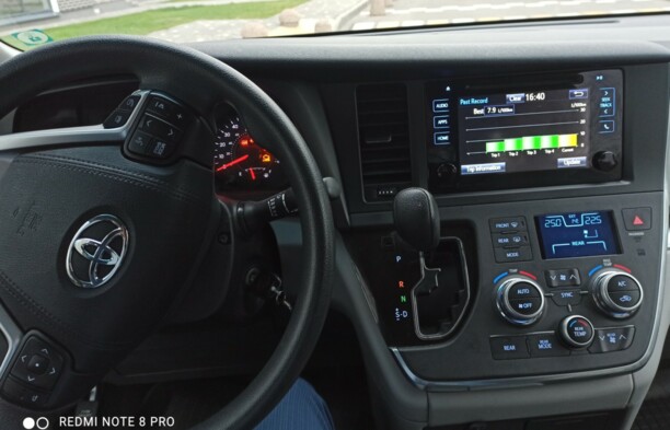 Toyota Sienna III (XL30), 7 мест, 2016 г.