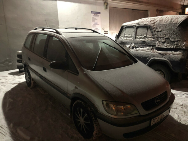 Opel Zafira A, 7 мест, 2000 г.