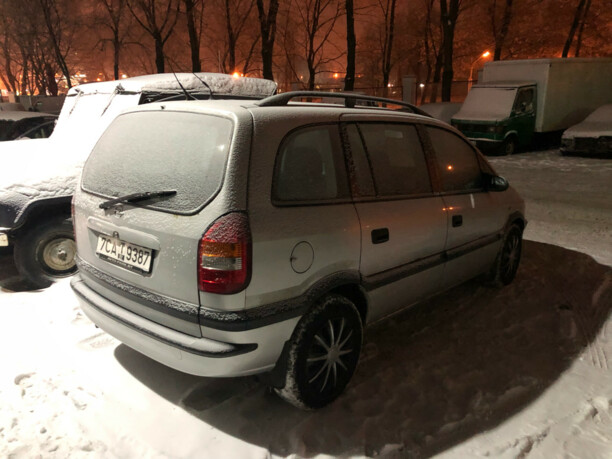 Opel Zafira A, 7 мест, 2000 г.