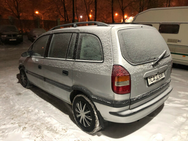 Opel Zafira A, 7 мест, 2000 г.