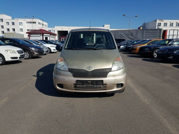 Toyota Yaris Verso, 2002 г.