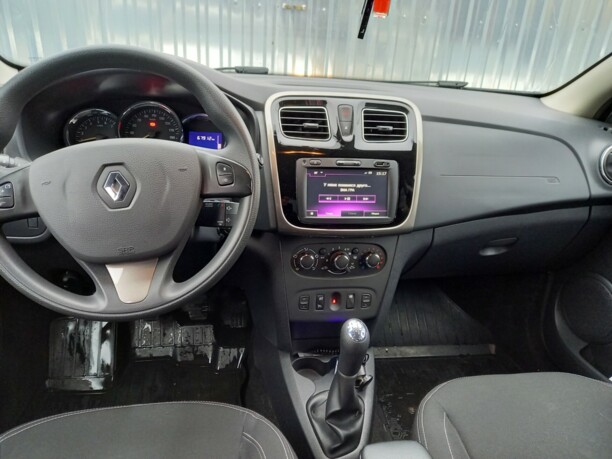 Renault Logan II, 2017 г.