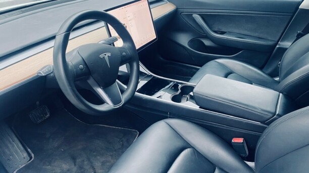 Tesla Model 3, 2019 г.