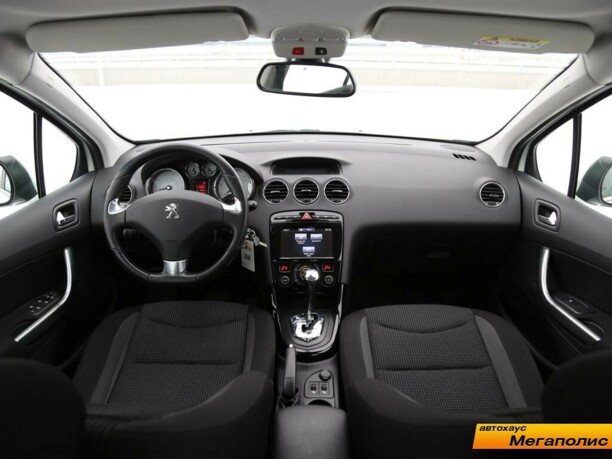Peugeot 408 I · Рестайлинг, 2019 г.