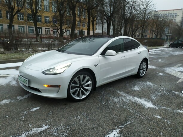 Tesla Model 3, 2020 г.