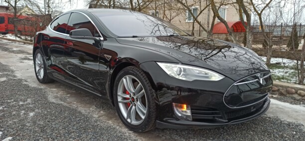 Tesla Model S I, 2015 г.