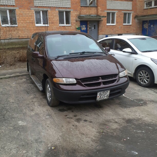 Dodge Caravan III, 7 мест, 1999 г.