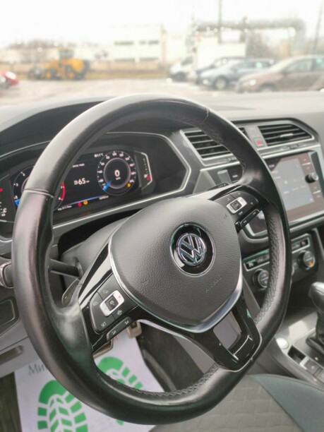 Volkswagen Tiguan II, 2019 г.