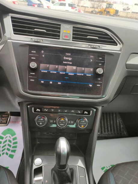 Volkswagen Tiguan II, 2019 г.