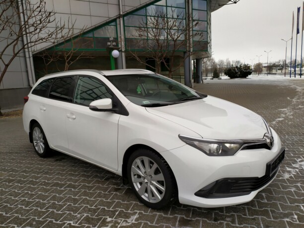 Toyota Auris II (E180) · Рестайлинг, 2017 г.