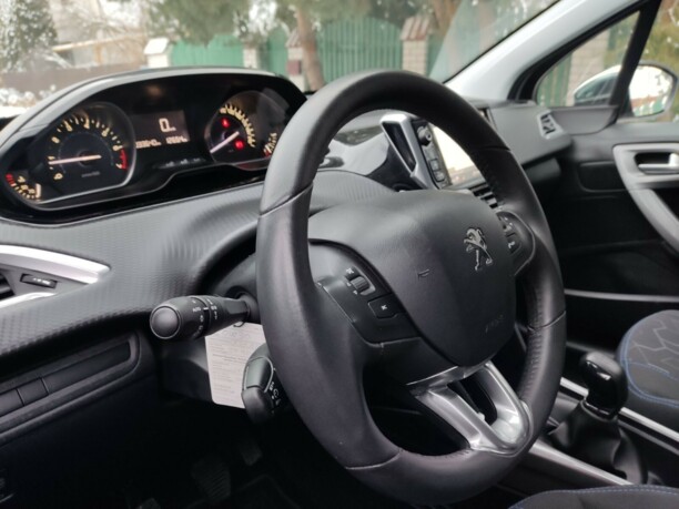 Peugeot 2008 I · Рестайлинг, 2017 г.