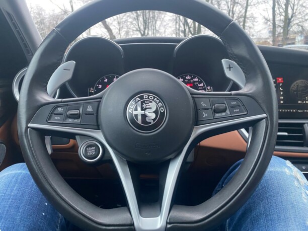 Alfa Romeo Giulia, 2017 г.