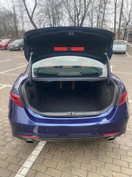 Alfa Romeo Giulia, 2017 г.