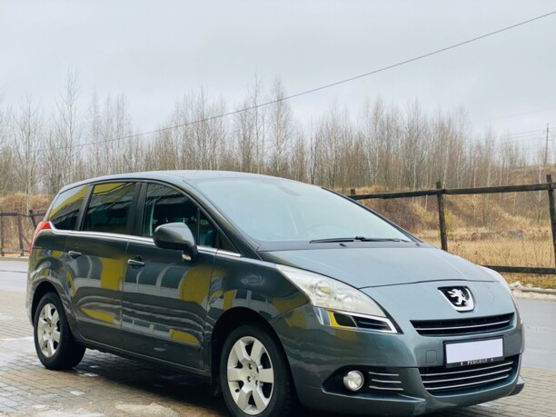 Peugeot 5008 I, 7 мест, 2010 г.