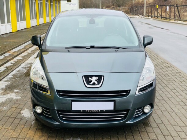 Peugeot 5008 I, 7 мест, 2010 г.
