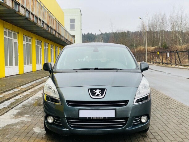 Peugeot 5008 I, 7 мест, 2010 г.