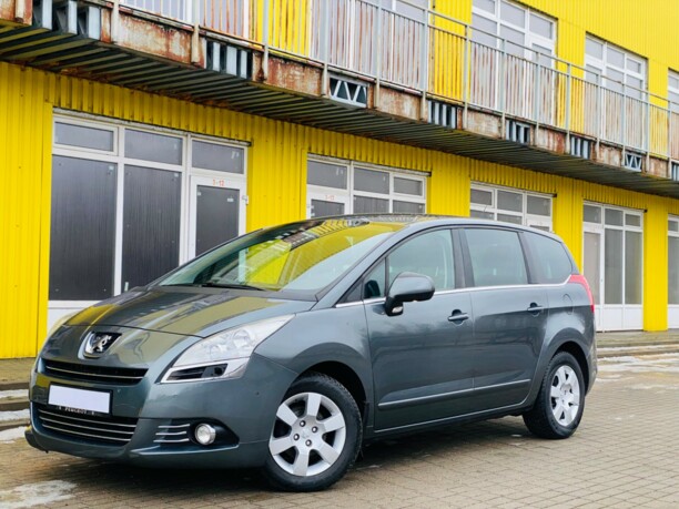 Peugeot 5008 I, 7 мест, 2010 г.