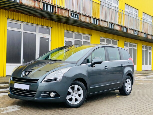 Peugeot 5008 I, 7 мест, 2010 г.