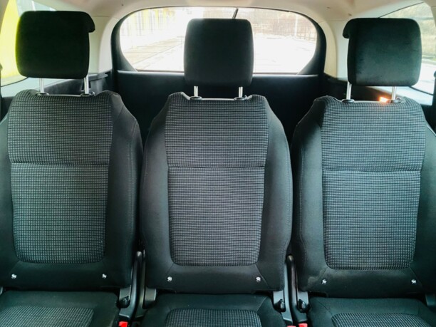 Peugeot 5008 I, 7 мест, 2010 г.