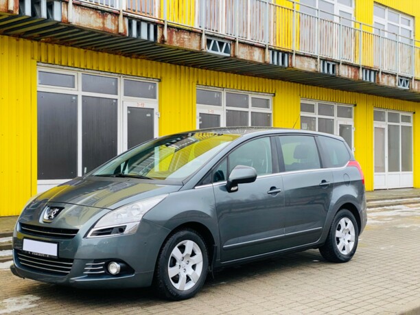 Peugeot 5008 I, 7 мест, 2010 г.