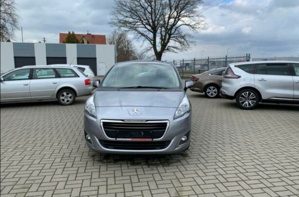 Peugeot 5008 I · Рестайлинг, 2015 г.