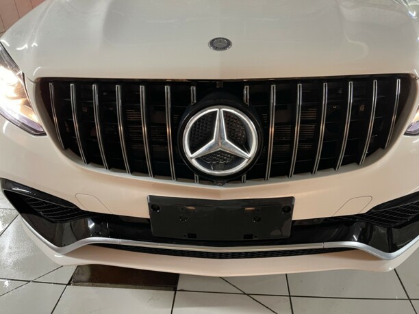 Mercedes-Benz GLS X166, 7 мест, 2017 г.