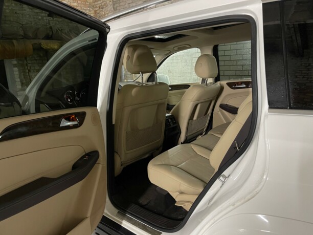 Mercedes-Benz GLS X166, 7 мест, 2017 г.