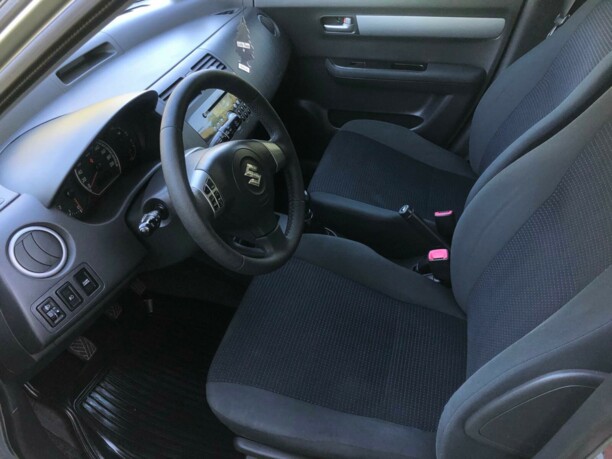 Suzuki Swift III, 2009 г.