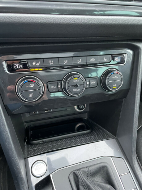 Volkswagen Tiguan II, 2017 г.