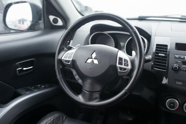 Mitsubishi Outlander XL, 2008 г.