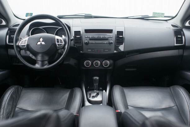 Mitsubishi Outlander XL, 2008 г.