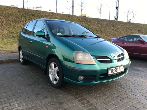 Nissan Almera Tino, 2001 г.
