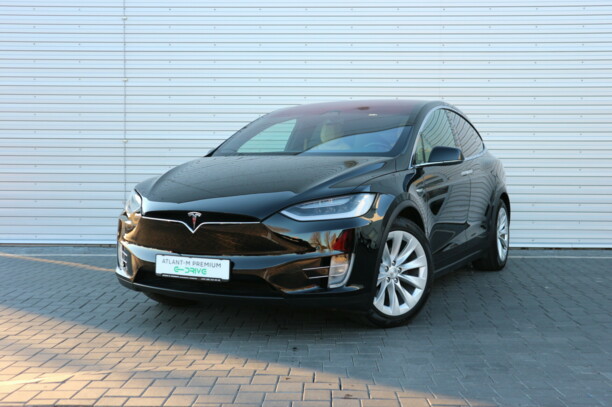 Tesla Model X, 2017 г.