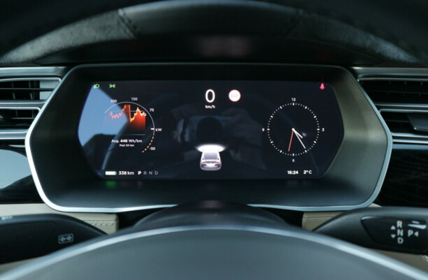 Tesla Model X, 2017 г.