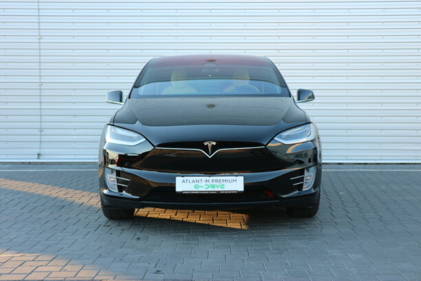 Tesla Model X, 2017 г.
