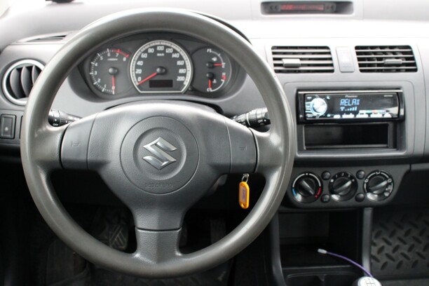 Suzuki Swift III, 2008 г.