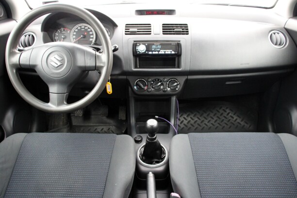 Suzuki Swift III, 2008 г.