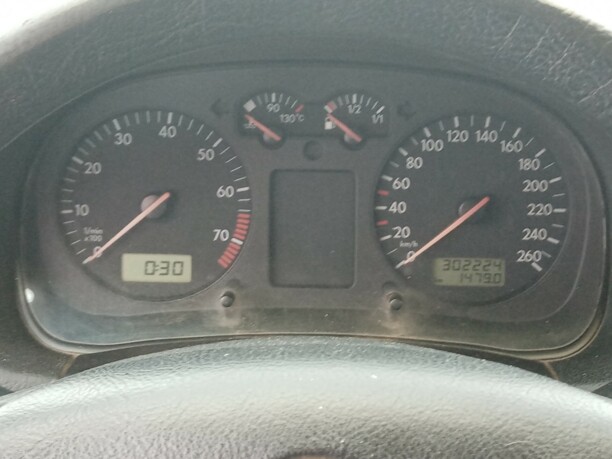 Volkswagen Golf IV, 2001 г.