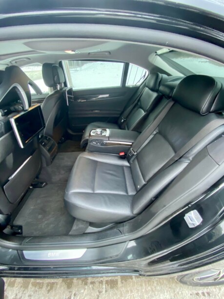 BMW 7 серия F02 (Long), 2015 г.