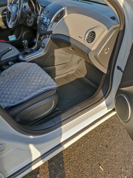 Chevrolet Cruze J300 · Рестайлинг, 2013 г.