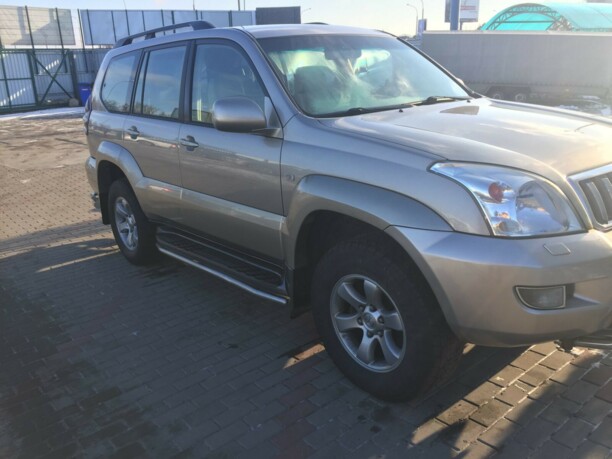 Toyota Land Cruiser Prado J120, 7 мест, 2004 г.