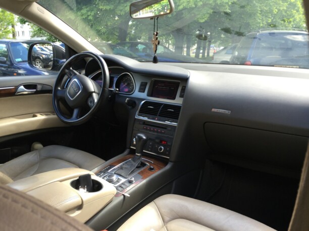 Audi Q7 4L, 7 мест, 2007 г.