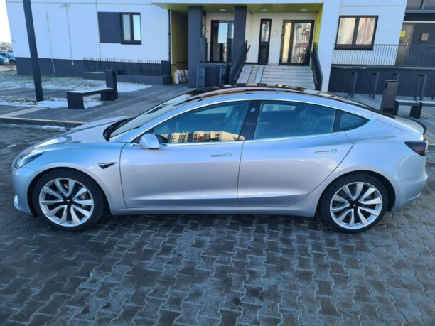 Tesla Model 3, 2018 г.