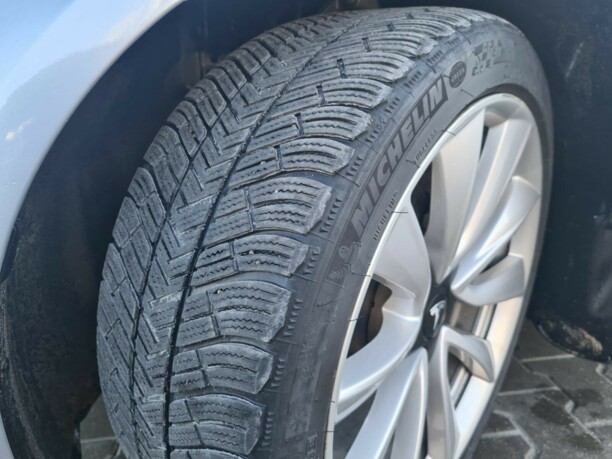 Tesla Model 3, 2018 г.