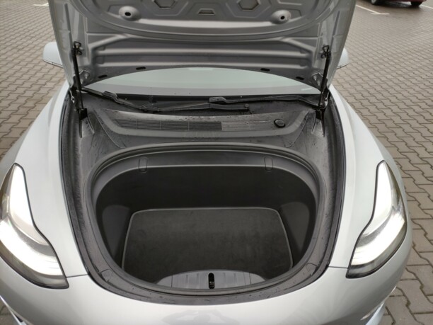 Tesla Model 3, 2018 г.
