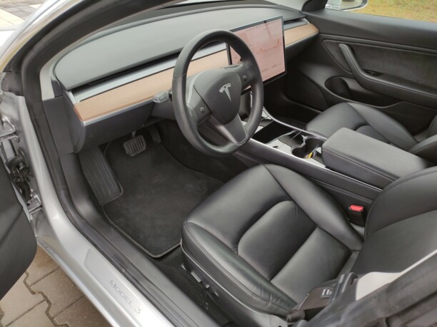 Tesla Model 3, 2018 г.