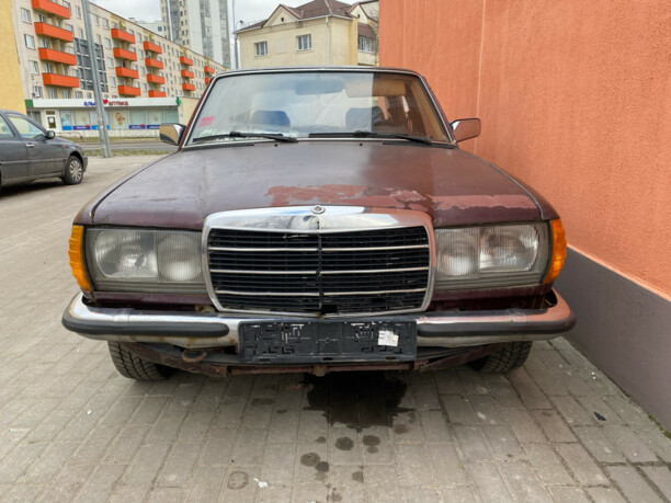 Mercedes-Benz E-Класс W123, 1984 г.