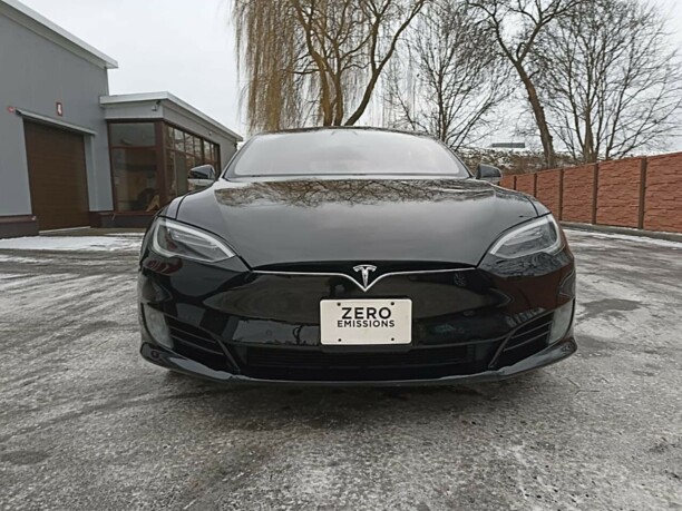 Tesla Model S I · Рестайлинг, 2017 г.