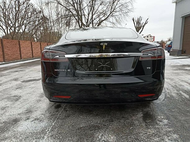 Tesla Model S I · Рестайлинг, 2017 г.