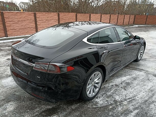 Tesla Model S I · Рестайлинг, 2017 г.